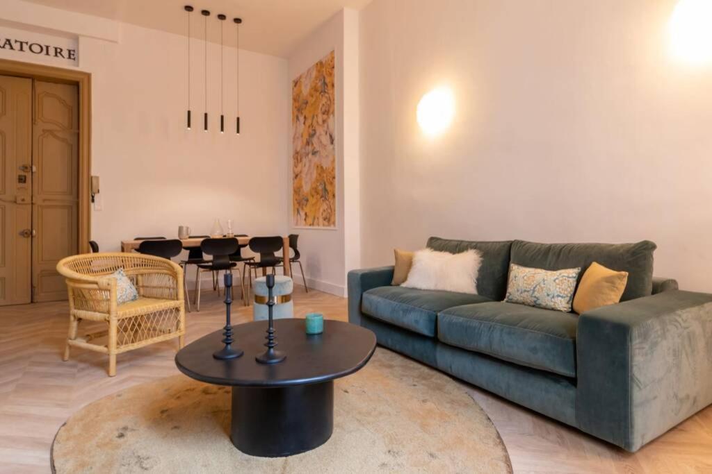 Romantic Flat In The Heart Of The City アヴィニョン エクステリア 写真