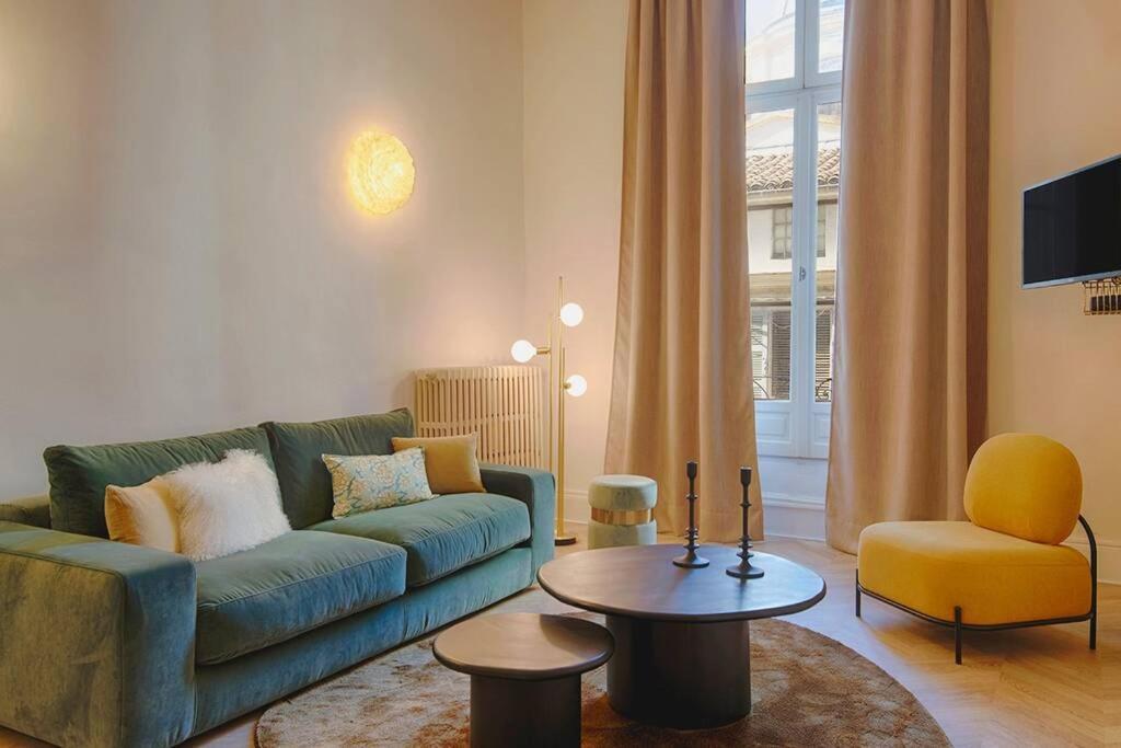 Romantic Flat In The Heart Of The City アヴィニョン エクステリア 写真