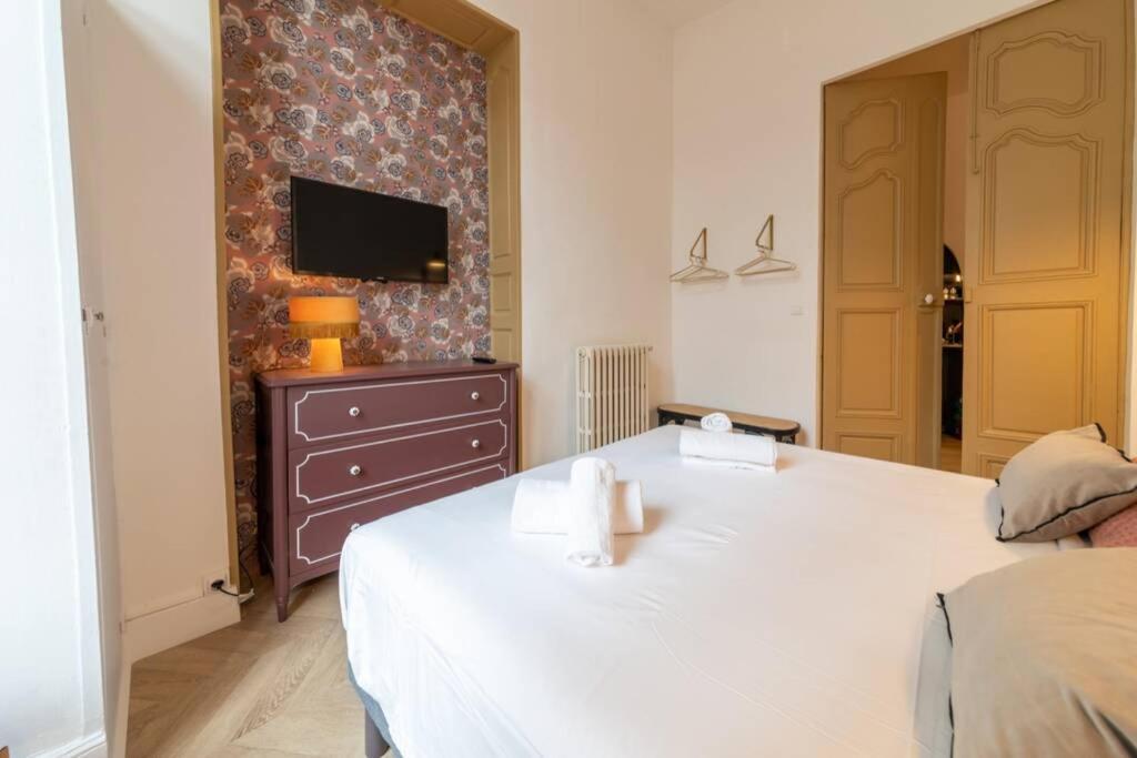Romantic Flat In The Heart Of The City アヴィニョン エクステリア 写真